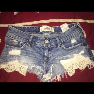 Hollister shorts🌸